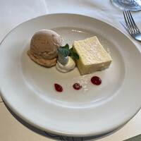 37 Steakhouse & Bar - 