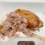 肉とごはんと時々やさい mohawk - 鶏もも肉のコンフィ（梅のソース）