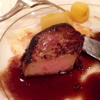 バリエ - フォアグラ。
                厚い！
                もちっと、火が入った方が、僕は好き。