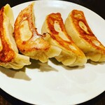 TaiKouRou - 人気メニューのジャンボ焼き餃子