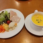 やまちゃんち - セットのサラダとスープ
