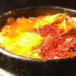 Urayoko Yakiniku Senta- - 味噌仕立ての本気のスープ使用！『スンドゥブ』