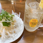 中国料理鉄人 - 大根サラダとハイボール