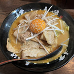 Sapporo Jukusei Miso Ramen Shoujin - 徳島らーめん