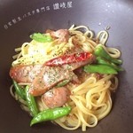 讃岐屋 - ソーセージとししとうのパスタ