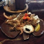 琉宮 - パリッと揚げた海老。酒のつまみに良い。