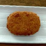 ディオ - 牛コロッケ (税抜)47円 (2023.04.03)