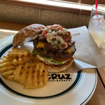 CRUZ BURGERS & CRAFT BEERS - 