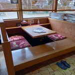 沖縄料理 美ら結 - テーブル席