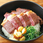 요네자와규의 스테이크 덮밥