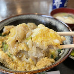 Katanaya - お出汁たっぷりトロトロ卵とじ親子丼