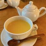 Le Pommier - 热苹果汁