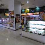 大唐 - フードコートの内側から見たところ