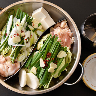 [Our specialty] Motsu-nabe (Offal hotpot) made with a soy sauce base from the Kyushu region
