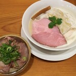 Raxamenkuroda - 【限定】鶏白湯らぁ麺850円＋炙り肉めし350円