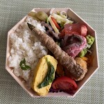 Vivo - 豪華な行楽弁当、ちなみに、1000円なりね(*'ω'*)