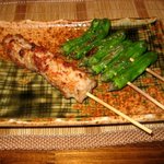 弁財船 - つくね(塩)串焼き￥１５０＆ししとう串焼き￥１２０