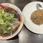 新福菜館 - ■中華そば(小)＋焼きめし(小)¥1,100