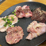 炭火焼ホルモン ぐう 池袋 - 