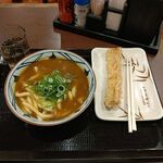 丸亀製麺 - ●ﾗﾝﾁ 単品。ｶﾚｰうどん(並)590+ﾄｯﾋﾟﾝｸﾞ ちくわ天140=730円税込