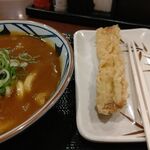 Marugame Seimen - ●ﾗﾝﾁ 単品。ｶﾚｰうどん(並)590+ﾄｯﾋﾟﾝｸﾞ ちくわ天140=730円税込