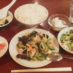 中国料理 一品香 - 豚肉ゴーヤ炒め定食￥500