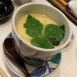 銀貨一枚 - 茶碗蒸し　イカや白身など細かい具が沢山