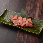 [Hakkaisan pickled in sake lees] Grilled bacon