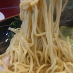 らーめん 谷瀬家 - 麺はこんなかんじ。