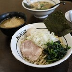 横浜家系ラーメン 黒帯 - 