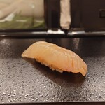 鮨屋 とんぼ - ヒラメ