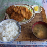 食事処 和 - ミックス定食、600円