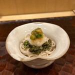 日本料理 かしづき - くず素麺　ワラビ、行者ニンニクの醤油漬け