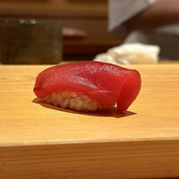 鮨 さかい - マグロの赤身漬け