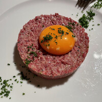 ヌガ - 桜肉のタルタルステーキ