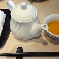 香港 - おしぼり、ジャスミン茶