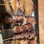 Sachinoya - 塩串盛＆鶏モモニンニク