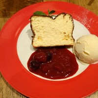 Bistro Buzz 赤坂 - 