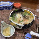 Tsuruhachi - 塩鮭入り出汁雑炊