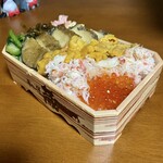 Sakana To Niku To Hokkaidou Kura - 蝦実あわび三色盛弁当