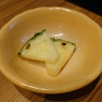 Buronko Biri - サラダバーのパイナップル