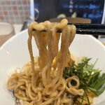 ふく流ラパス 分家 WADACHI - もちもちっとした高加水麺！生パスタみたいな美味しい麺です(๑'ڡ'๑)୨♡