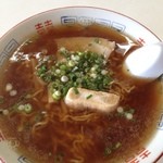 やっちゃん - 醤油ラーメン 450円