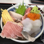 Uoichiba Shokudou - 海鮮丼 1,950円