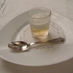 マダム・トキ - アミューズブッシュ