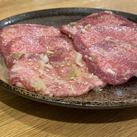 ホルモン焼肉 富や 栄店 - 
