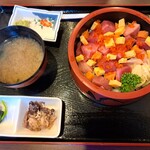 しなの珈琲店 - 相方のチラシ寿司