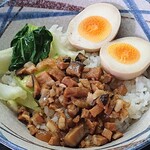 Bakuryuu - 莫龍中華食堂 ＠茅場町 白飯小（bai fan xiao）でお願いした ルーローハン 玉子は味付け