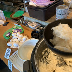 大衆炉端 フジヤマ桜 - 生玉子とご飯