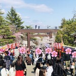 Yakitori Senmonten Kagiya - 開成山大神宮・参道